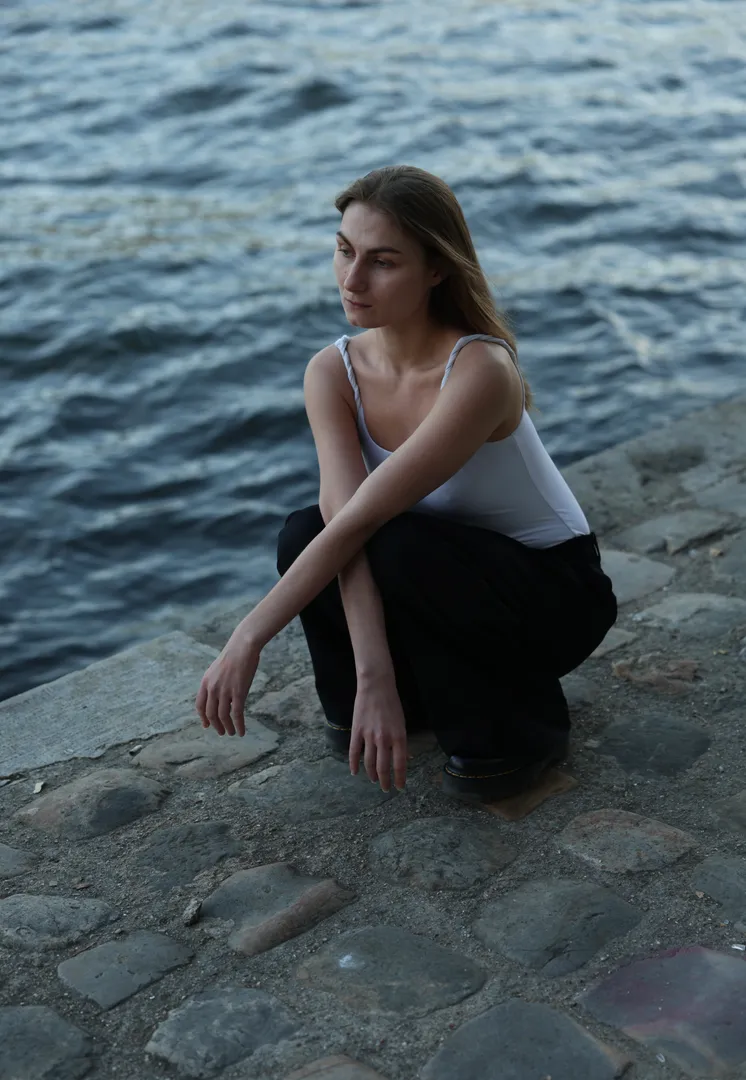Laura Valentin — Modèle à Paris